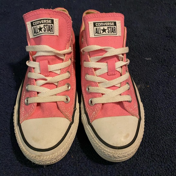 Converse - Picture 2 of 3